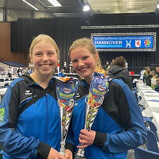 Ilka Preuß und Lena Ahrens Trainerinnen von Serena Barsaku und Mila Döscher